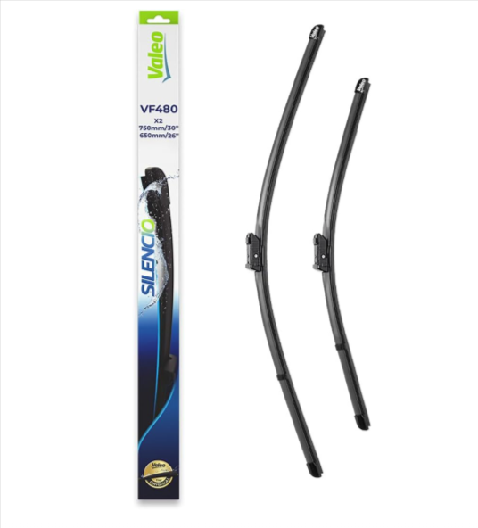 Balais d’essuie-glace Valeo VisioRubber, conçus en Europe pour une qualité d’essuyage optimale. Technologie hybride caoutchouc naturel et synthétique, aérodynamisme performant même à grande vitesse. Montage rapide avec adaptateur pré-installé. Fabrication par le numéro 1 mondial en Première Monte.