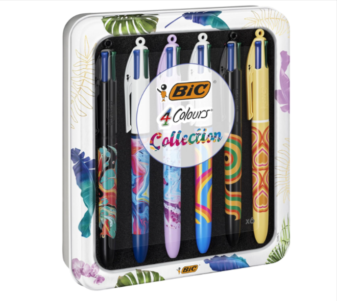 Lot de 6 stylos BIC 4 Couleurs Décors Messages Botanique Tie and Dye sur Amazon, pointe moyenne 1,0 mm, 4 encres bleu rouge vert noir, rechargeable, note 4,4 sur 5, bon plan fournitures de bureau.