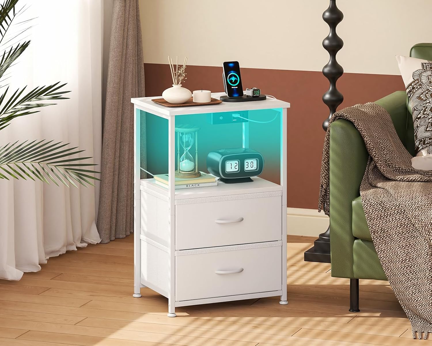  Table de chevet Coleshome avec LED, prise secteur et ports USB, idéale pour chambre moderne, rangement optimisé et recharge facile – Bon plan Amazon