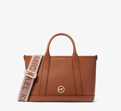  Petit sac Luisa Michael Kors en cuir grainé, format rectangulaire élégant avec bandoulière logotée et finitions dorées, promo exceptionnelle à 100 € au lieu de 295 €