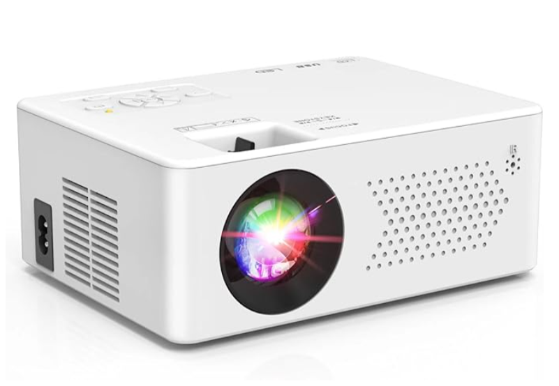 Mini projecteur PURSHE Bluetooth avec zoom électrique, vidéoprojecteur portable pour home cinéma, bon plan Amazon à 25,19€ avec coupon pour créer une salle de cinéma à la maison.