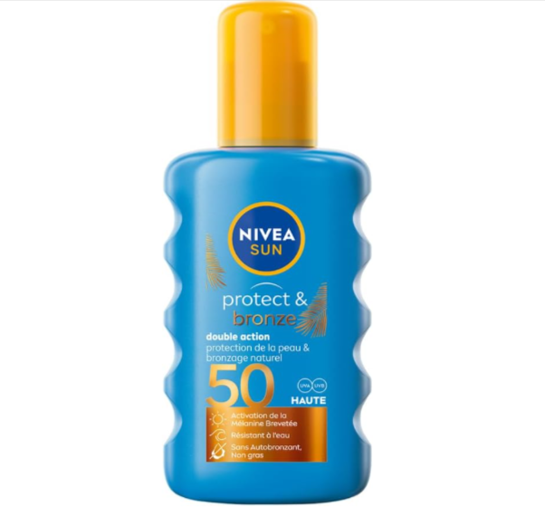 Spray solaire NIVEA SUN Protect & Bronze FPS 50 200 ml avec activateur naturel de bronzage, protection UVA UVB, texture légère non grasse et formule résistante à l’eau disponible à 7,16€ sur Amazon.