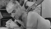 Massage.De.Funes.gif
