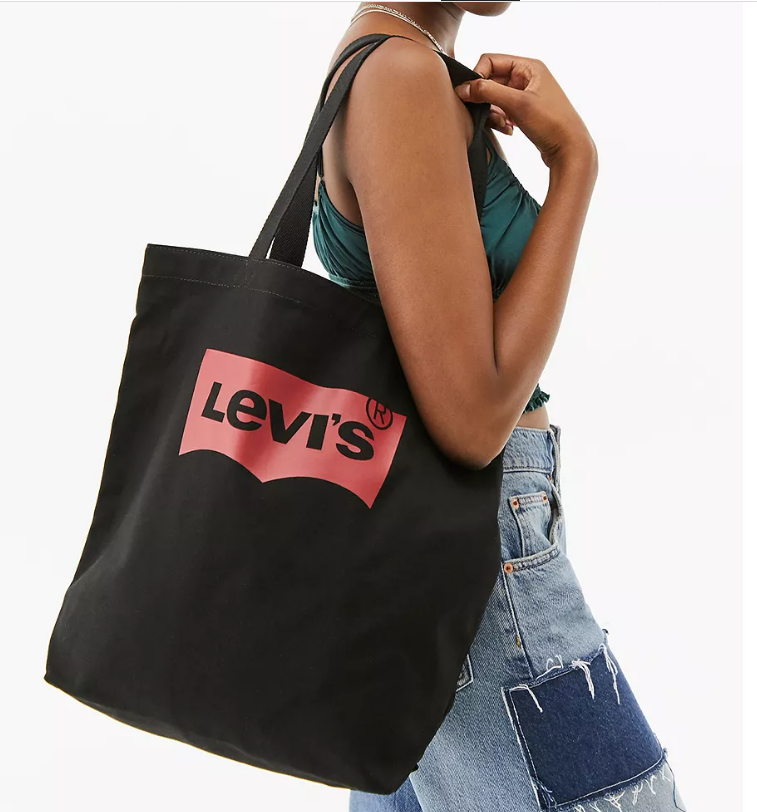 Levi-s-Sac-fourre-tout-trapèze-à-logo-Urban-Outfitters-FR.png