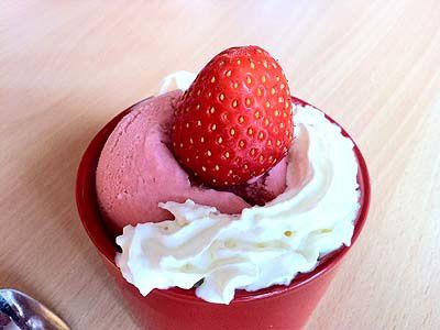 Glace-a-la-Fraise-copie-1.jpg