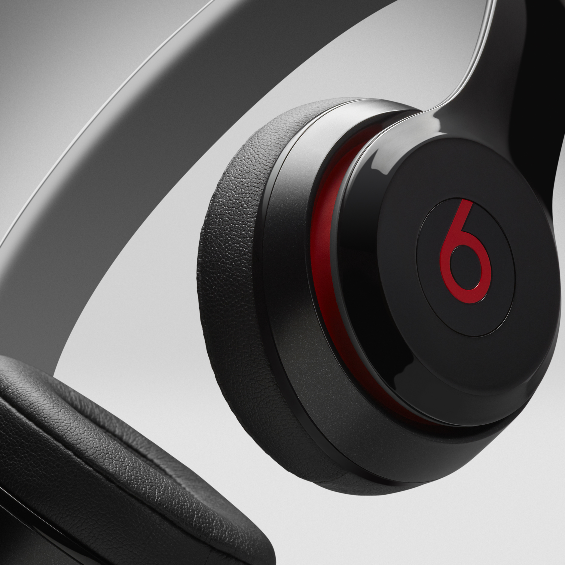 Beats-1823701875-s2_3up_retina_1880x1880.jpg