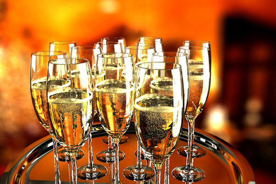 2011-beleza-celebration-champagne-cheers-Favim.com-133700.jpg