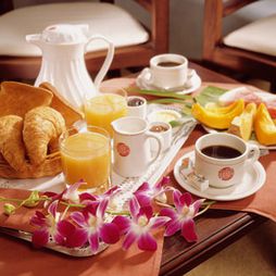 cafe-croissants-FR2.jpg