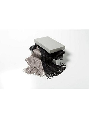 -Les-2-foulards-Noir-et-Argent--coloris-argent.jpg