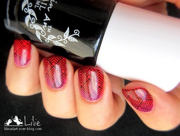 ob_02c9eb_vernis-special-stamping-nee-jolie-1.JPG