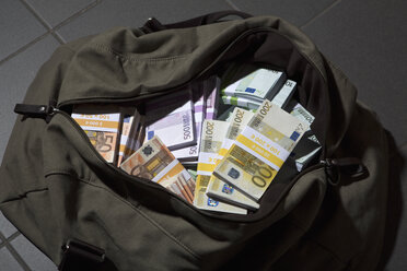 a-bag-full-of-large-billed-euro-banknotes-FSIF00548.jpg
